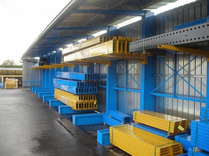 懸（xuán）臂式（shì）貨架